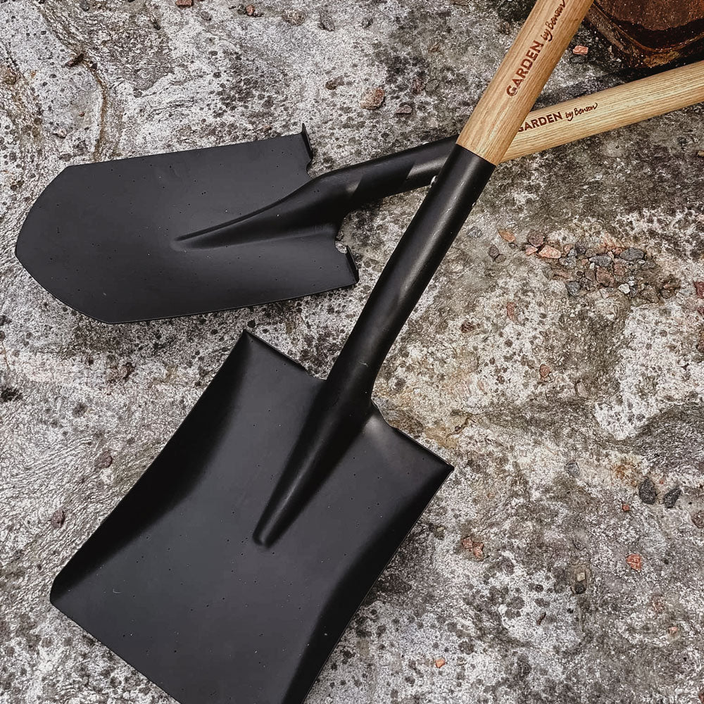 Pointed garden spade Deluxe